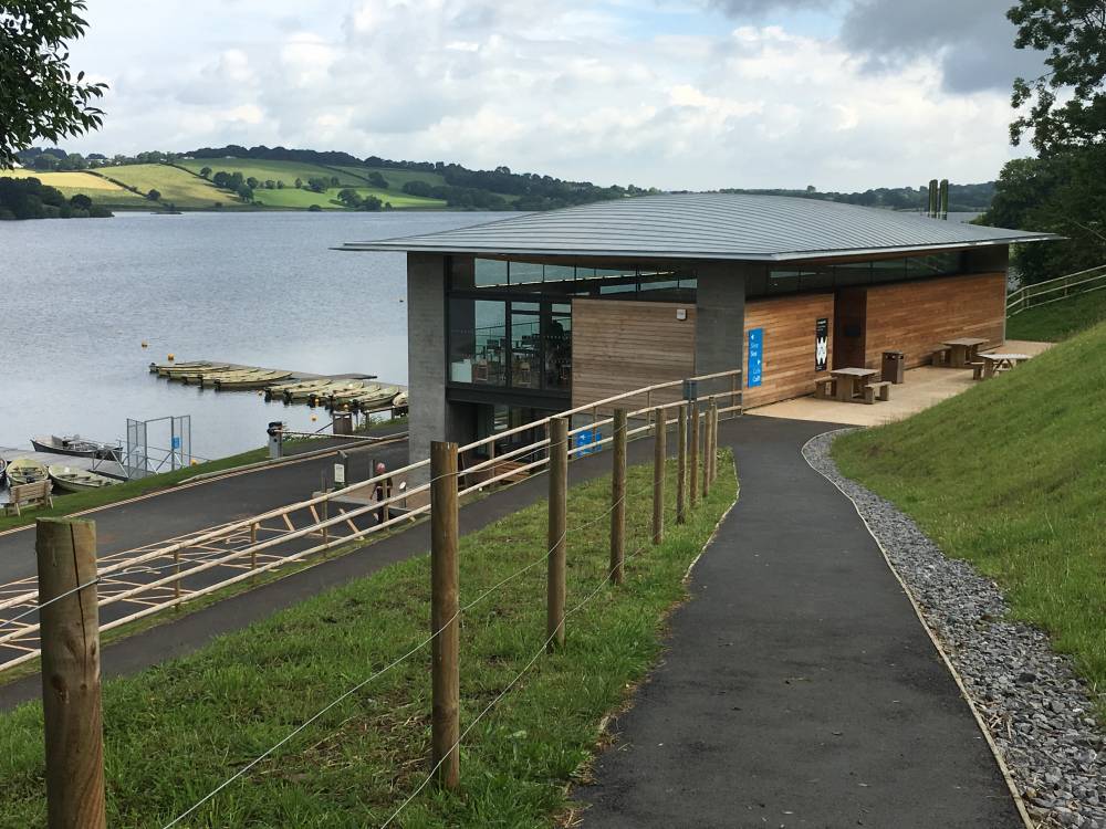  Visitor centre at Llandegfedd Reservoir and view onto the water. © Crown copyright 2018 (Visit Wales)