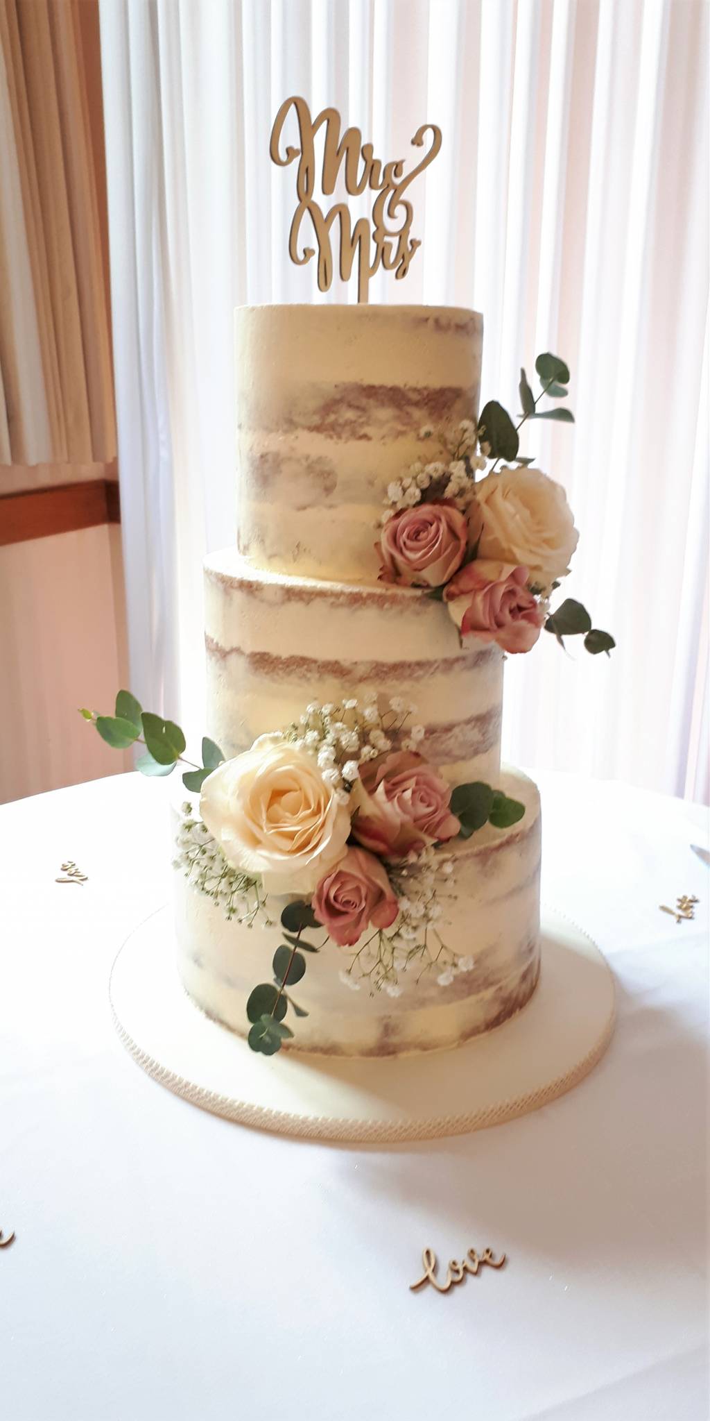 Image of a wedding cake